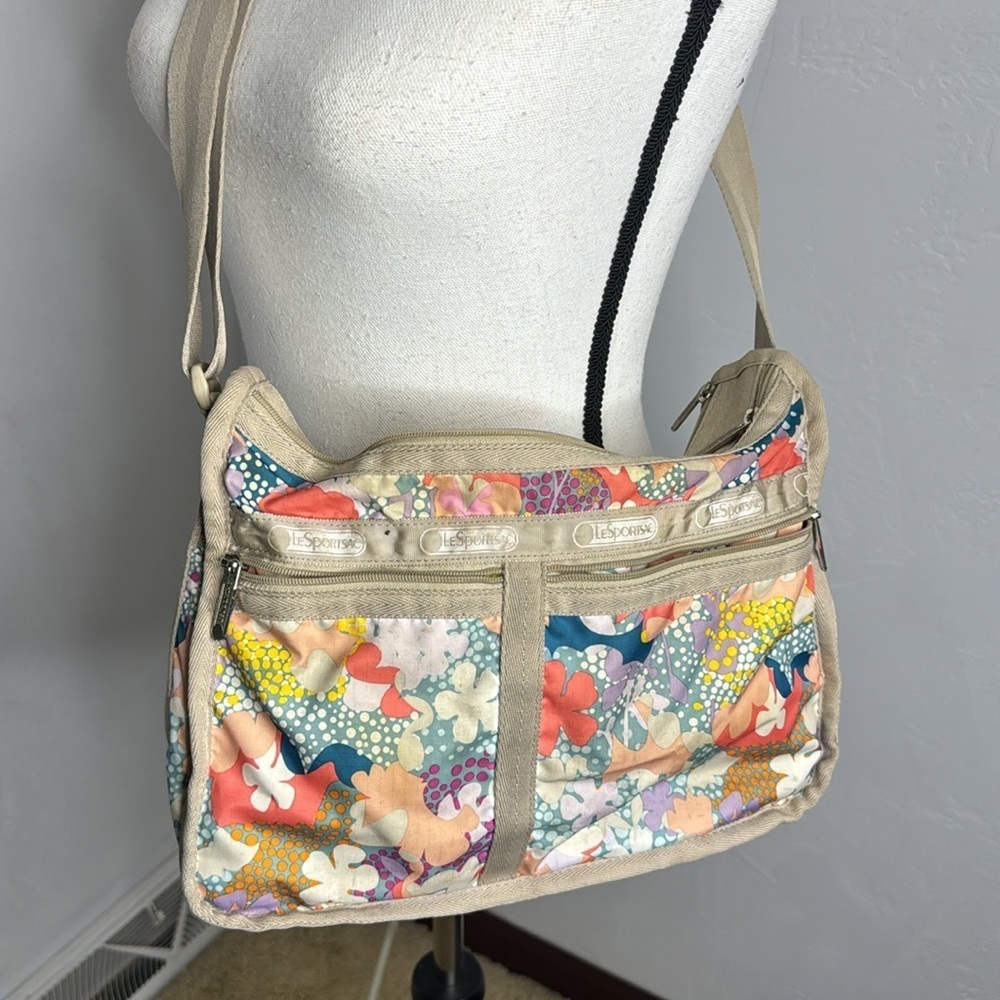 Le Sportsac Vintage Floral Nylon Crossbody Bag MCB6949J